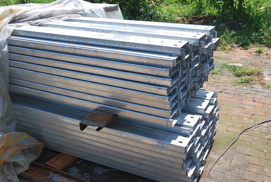 De geschilderde Geprefabriceerde Bouw van het de Koolstof Structurele Staal van Winkelgebouwen