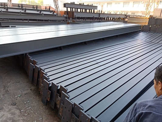 De gemakkelijke Bouw van het Installatie Prefabstaal 4000mm tot 15000mm H Straal