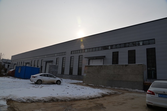 Naar maat gemaakte Geprefabriceerde van het het Pakhuismetaal van de Staalstructuur de Schuurgarage